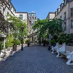 Hotel Les Jardins Du Marais 4*