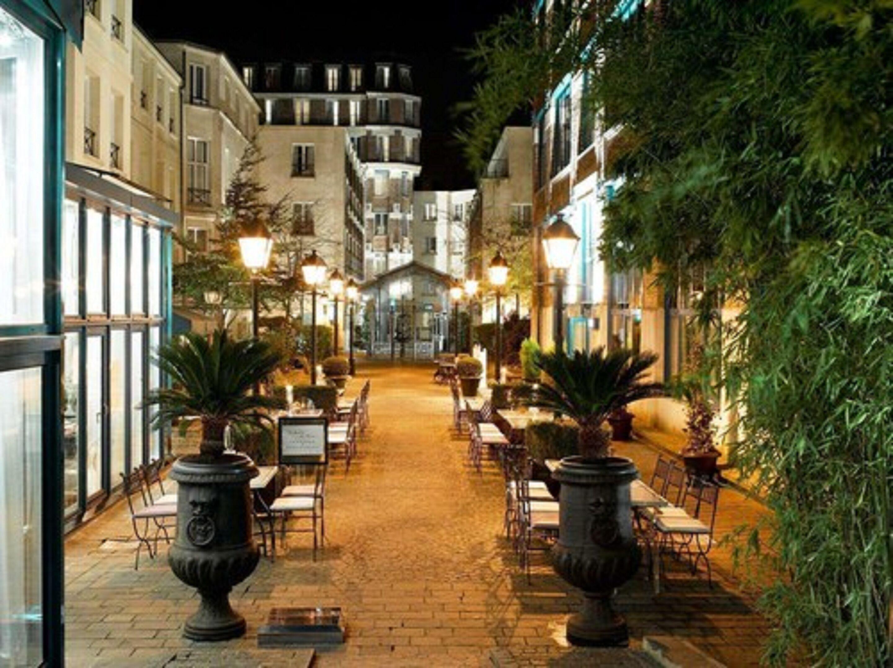 Hotel Les Jardins Du Marais 4*